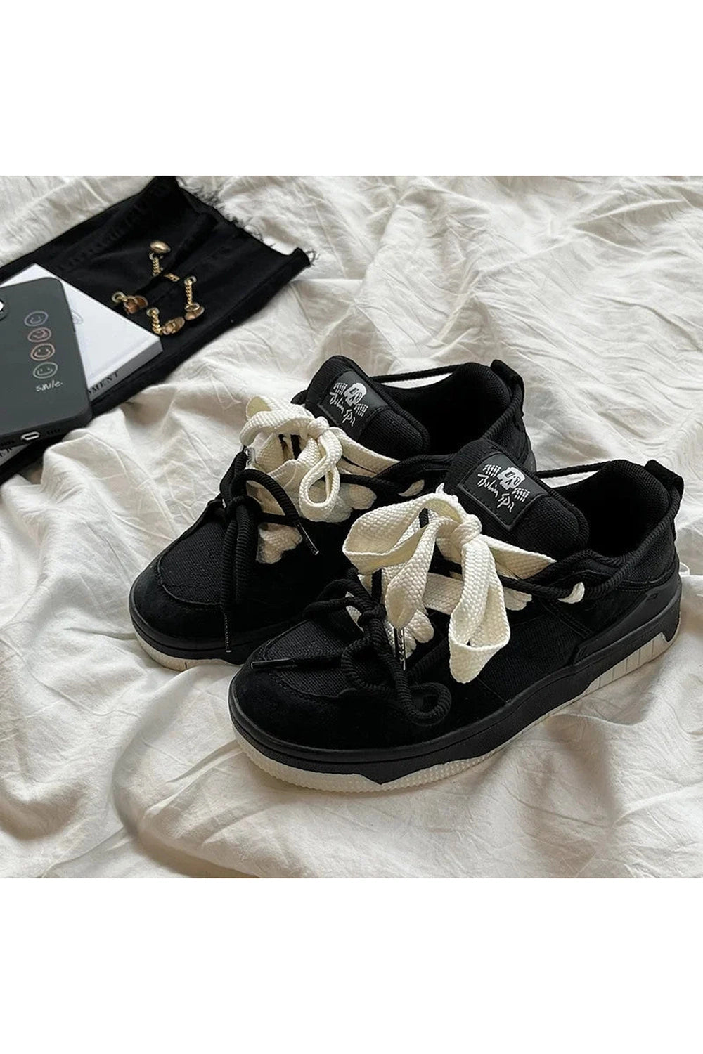 New Style Trends - Kawaii Monochrome Edgy Low-Top Sneakers - Outfit Ideas
