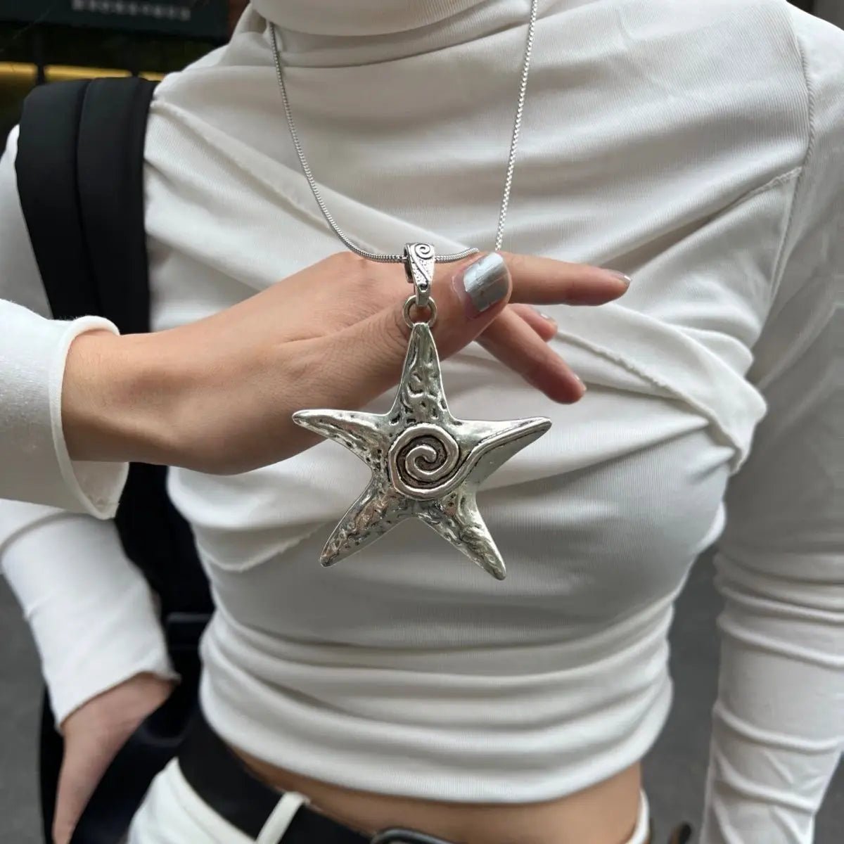 New Style Trends - Ocean Edgy Starfish Necklace - Outfit Ideas