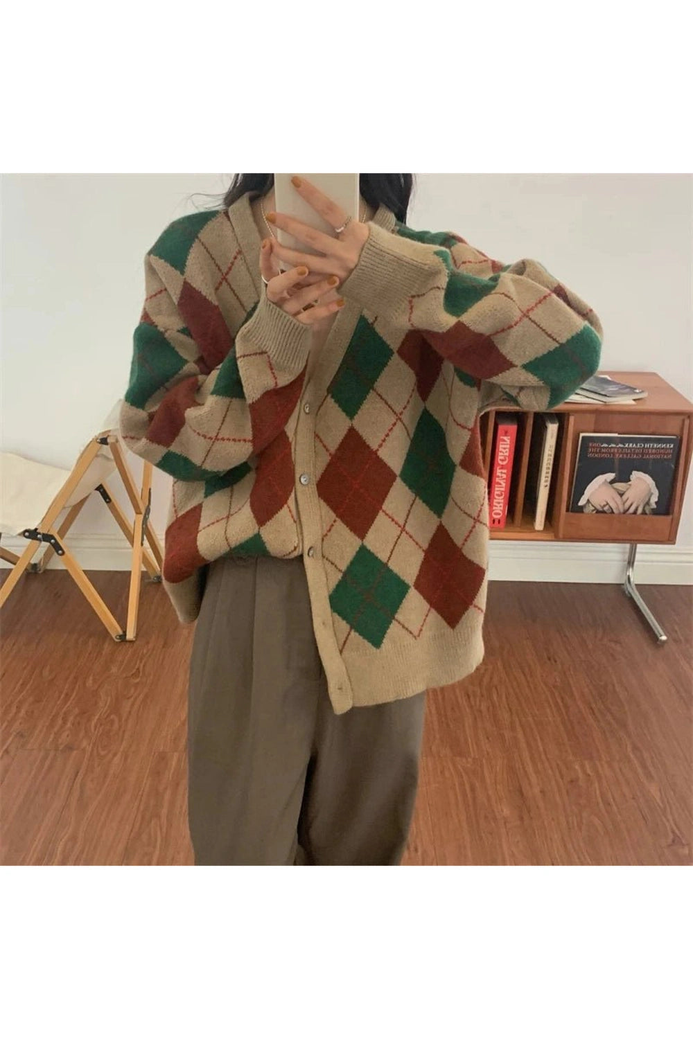 New Style Trends - Retro Argyle Knit Cardigan - Outfit Ideas