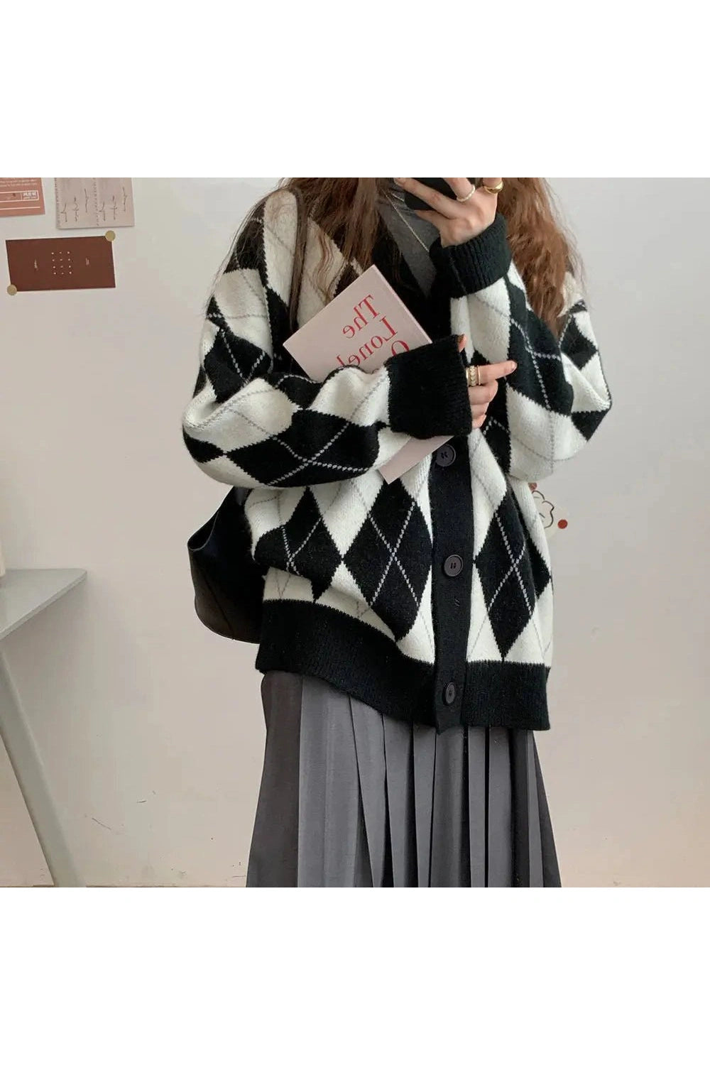 New Style Trends - Retro Argyle Knitted Cardigan - Outfit Ideas