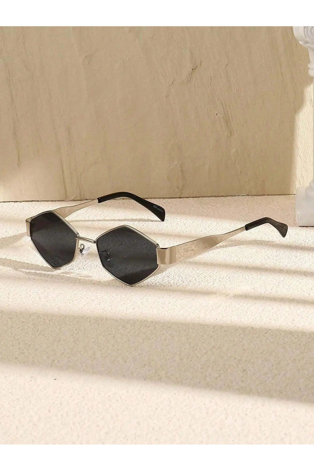 New Style Trends - Retro Polygonal Sunglasses - Outfit Ideas