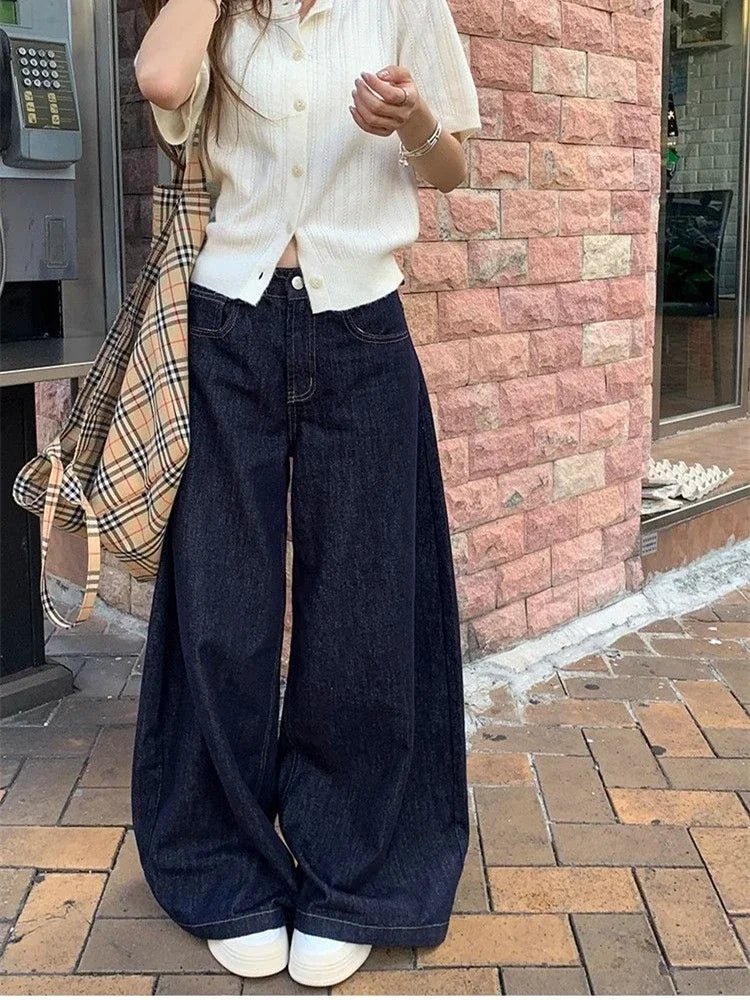 New Style Trends - Retro Wide-Leg Denim Pants - Outfit Ideas