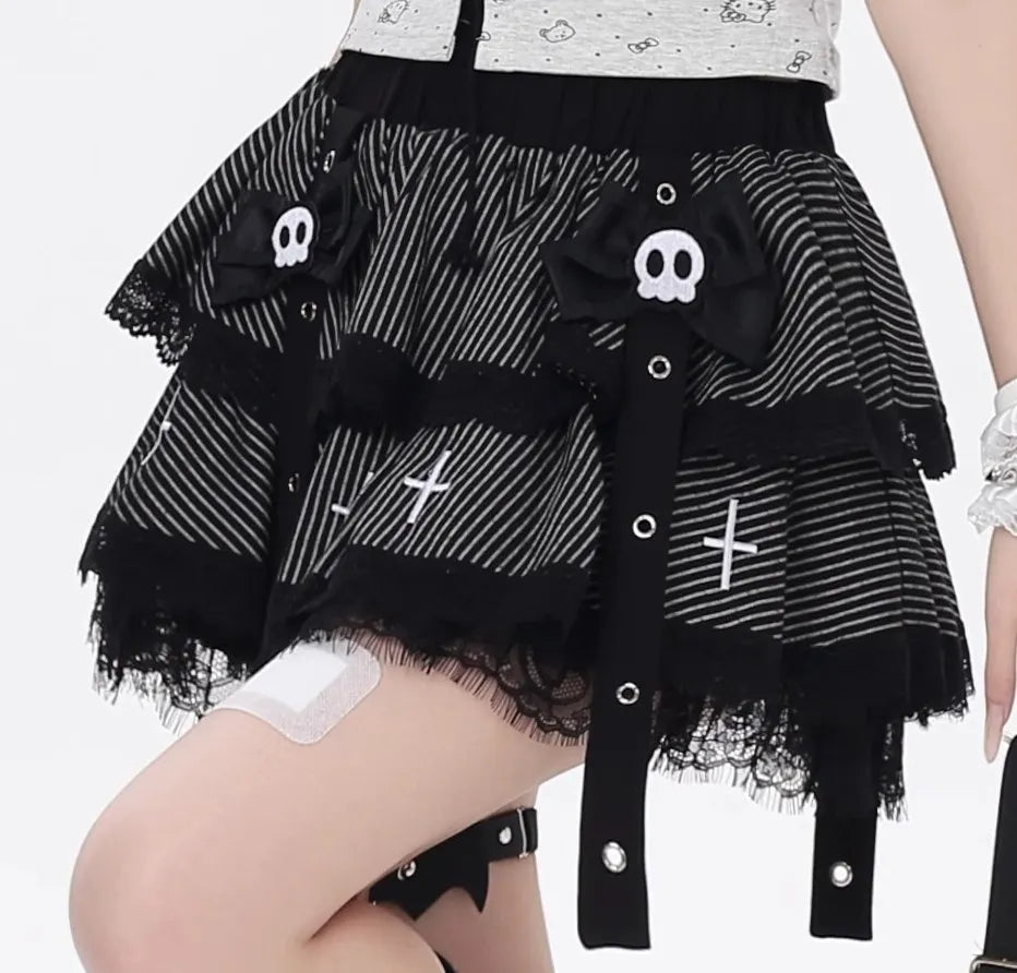 New Style Trends - Skull Bow Lolita Layered Kawaii Goth Skirt - Outfit Ideas