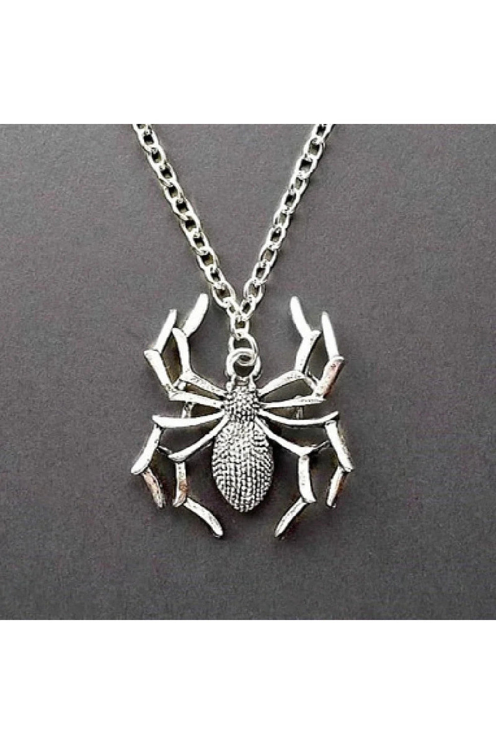 New Style Trends - Spider Web Necklace - Outfit Ideas