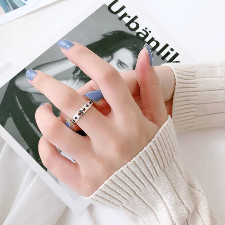 New Style Trends - Stellar Cutout Y2k Ring - Outfit Ideas