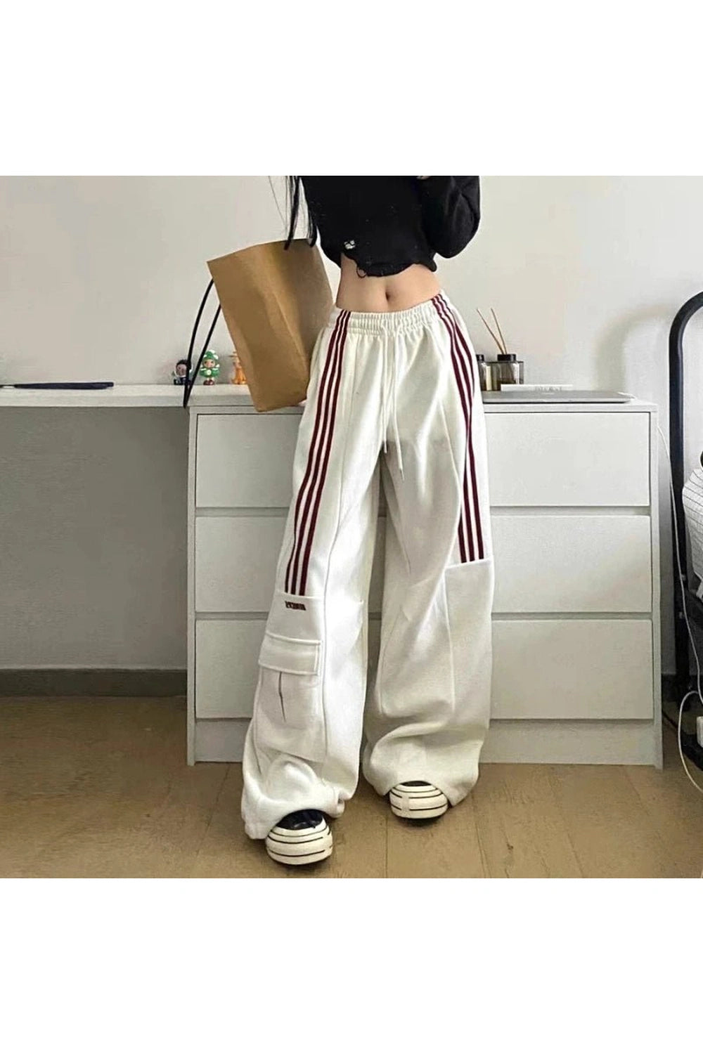 New Style Trends - Striped Cargo Spring Pants - Outfit Ideas