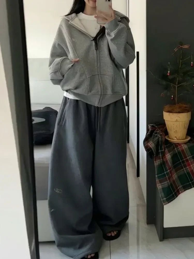 New Style Trends - Y2k Oversized Streetwear Sweatpants - Outfit Ideas