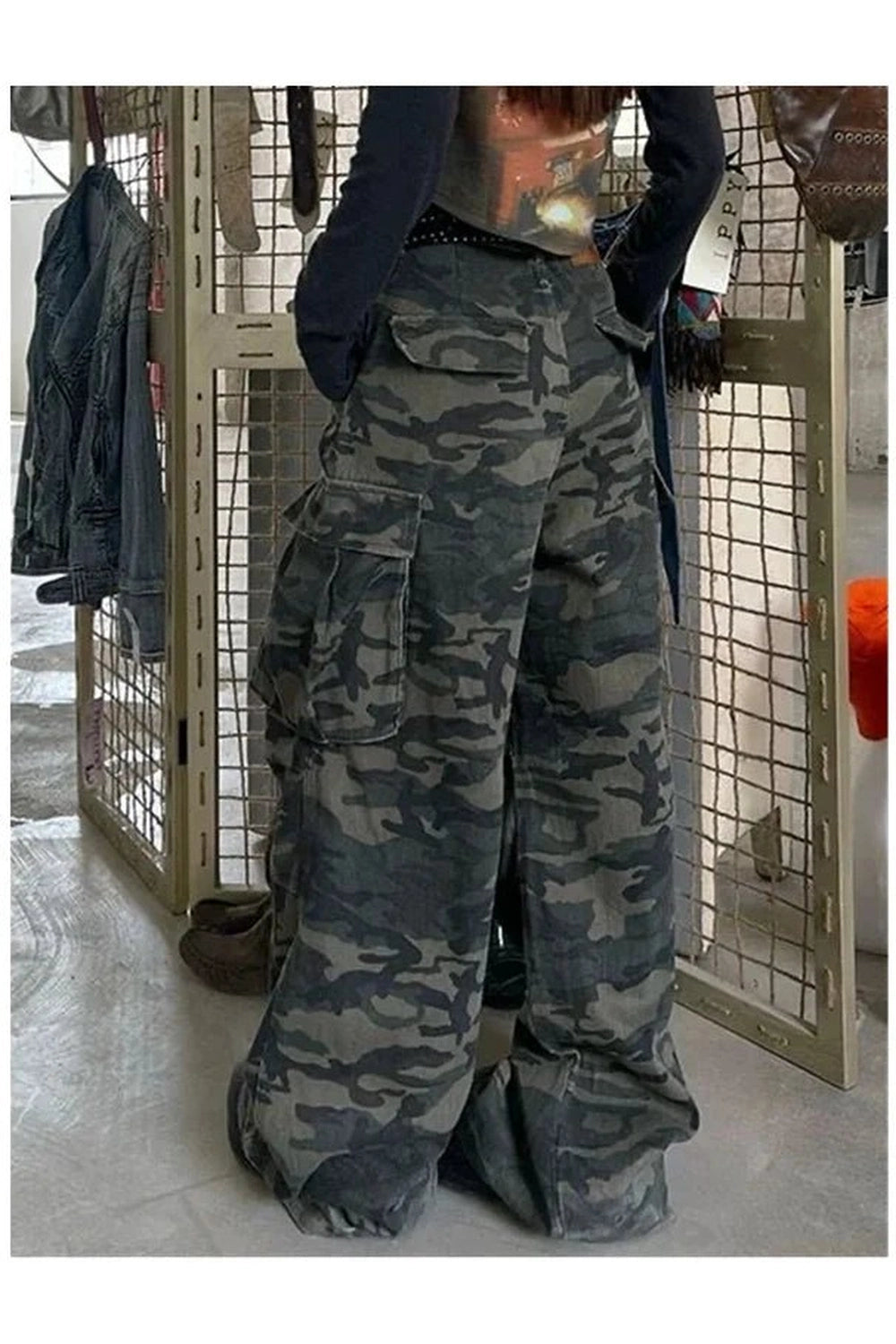 New Style Trends - Y2k Urban Camo Cargo Pants - Outfit Ideas