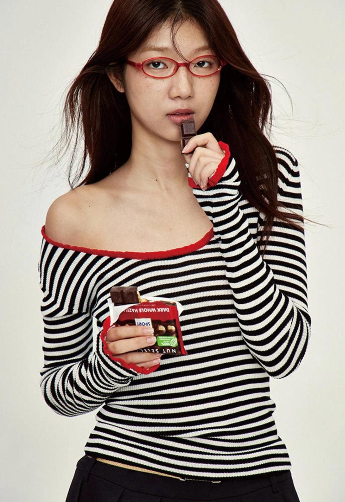 Style Core Aesthetics, New Style Trends - Basic Striped Scoop Neckline Top