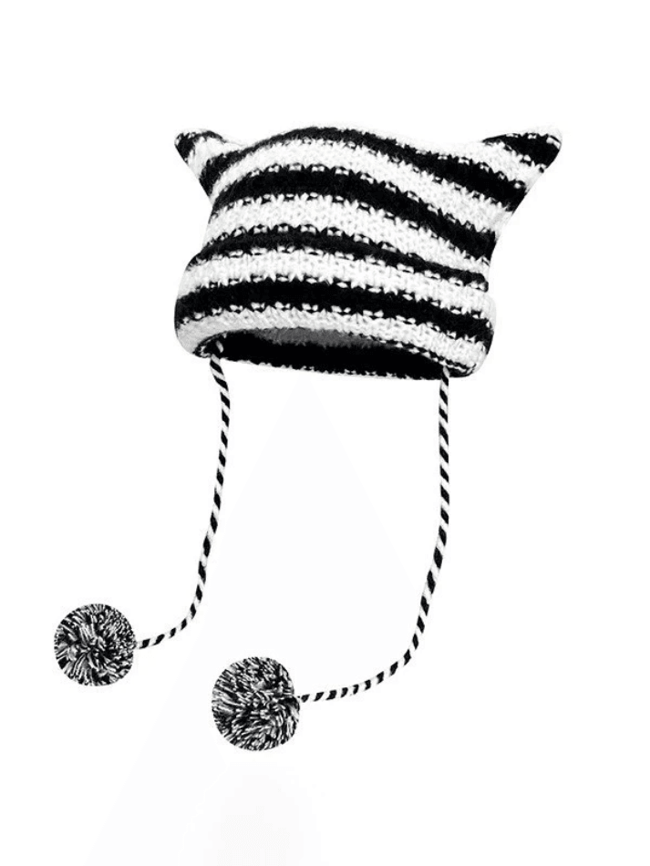 Style Core Aesthetics, New Style Trends - Bonnet Tricoté Rayé Détail Corne