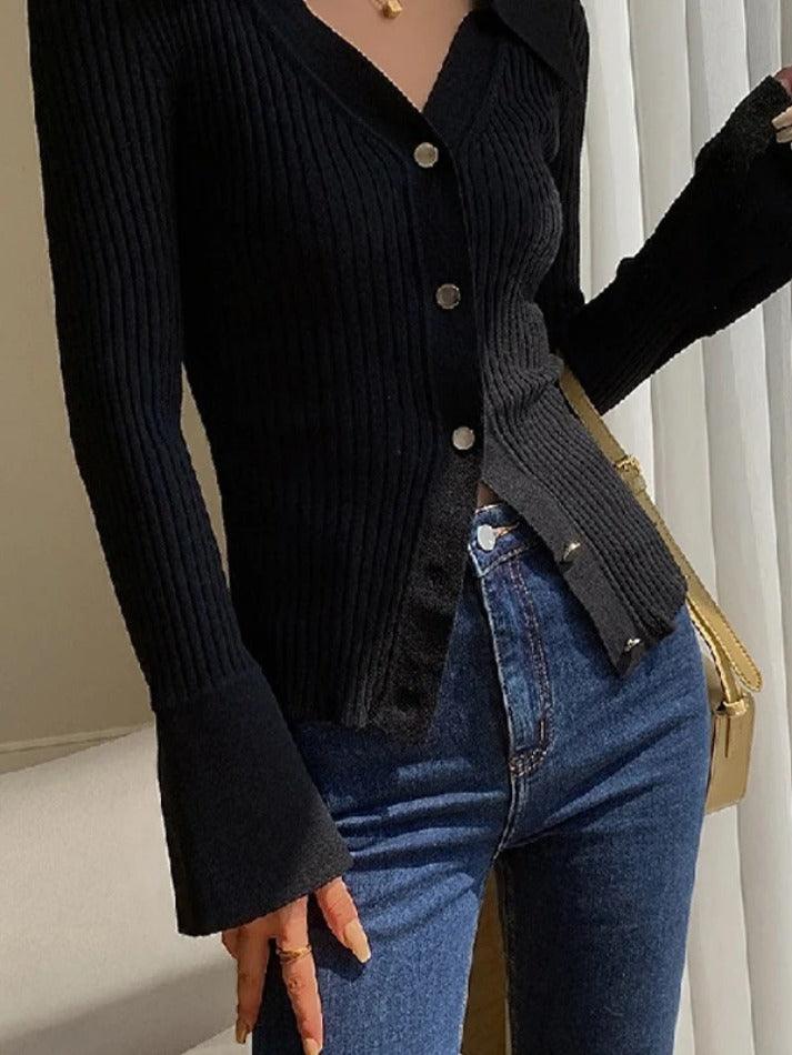 Style Core Aesthetics, New Style Trends - Cardigan côtelé à col en V avec boutons en métal de couleur unie