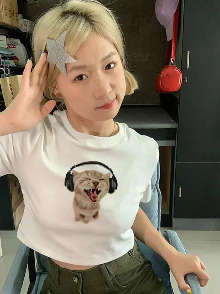 Style Core Aesthetics, New Style Trends - Cat with Earphones Tee