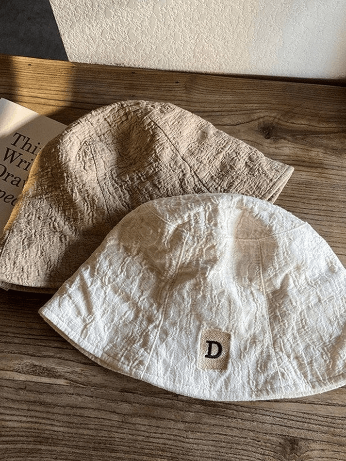 Style Core Aesthetics, New Style Trends - Chapeau bob froncé avec lettres brodées