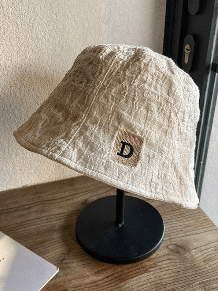 Style Core Aesthetics, New Style Trends - Chapeau bob froncé avec lettres brodées