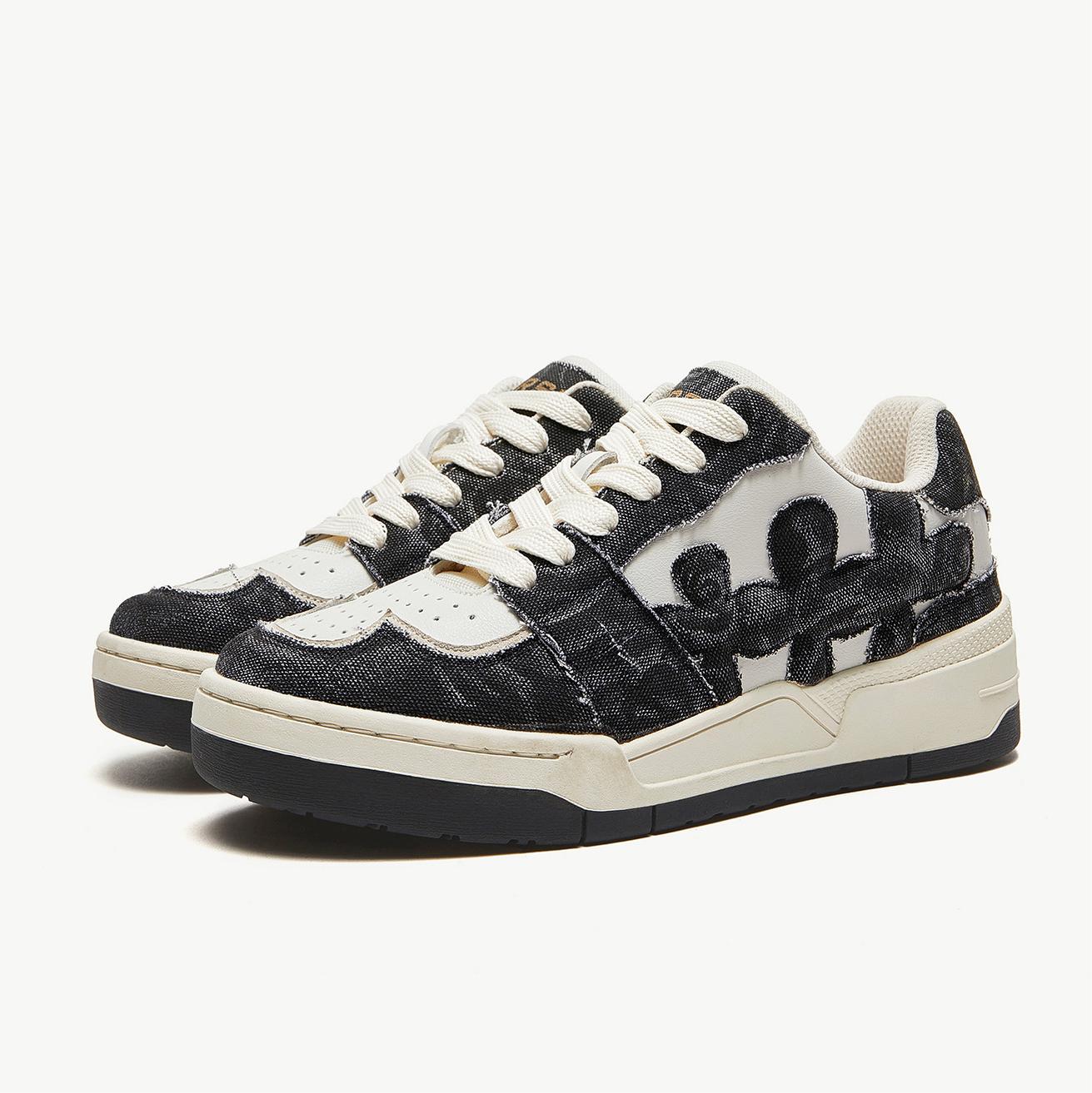 Style Core Aesthetics, New Style Trends - 'Clover' Shoes