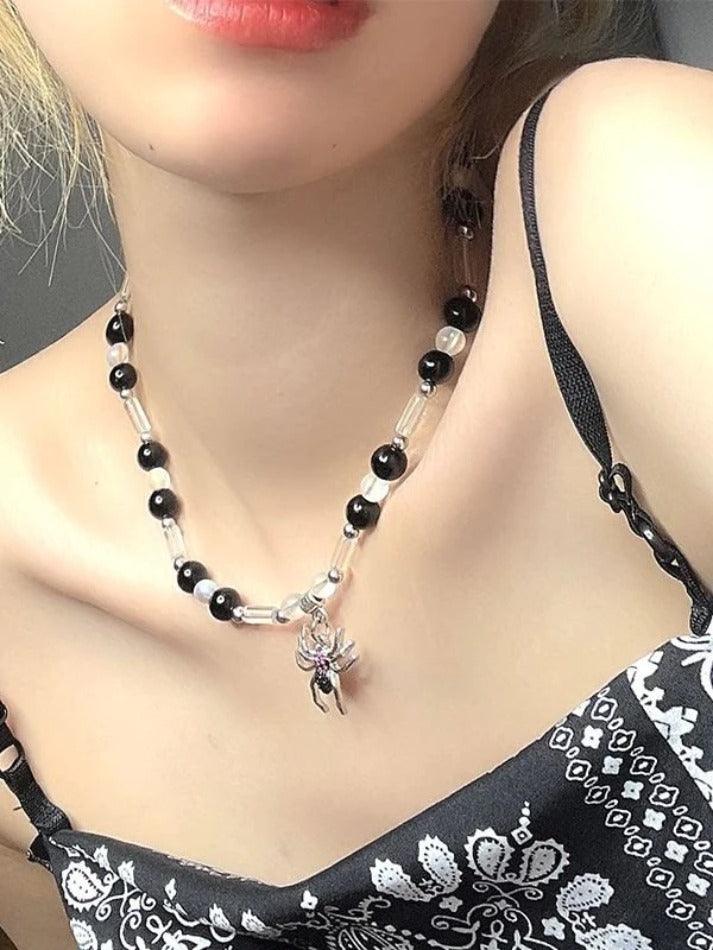 Style Core Aesthetics, New Style Trends - Collier de perles pendentif araignée