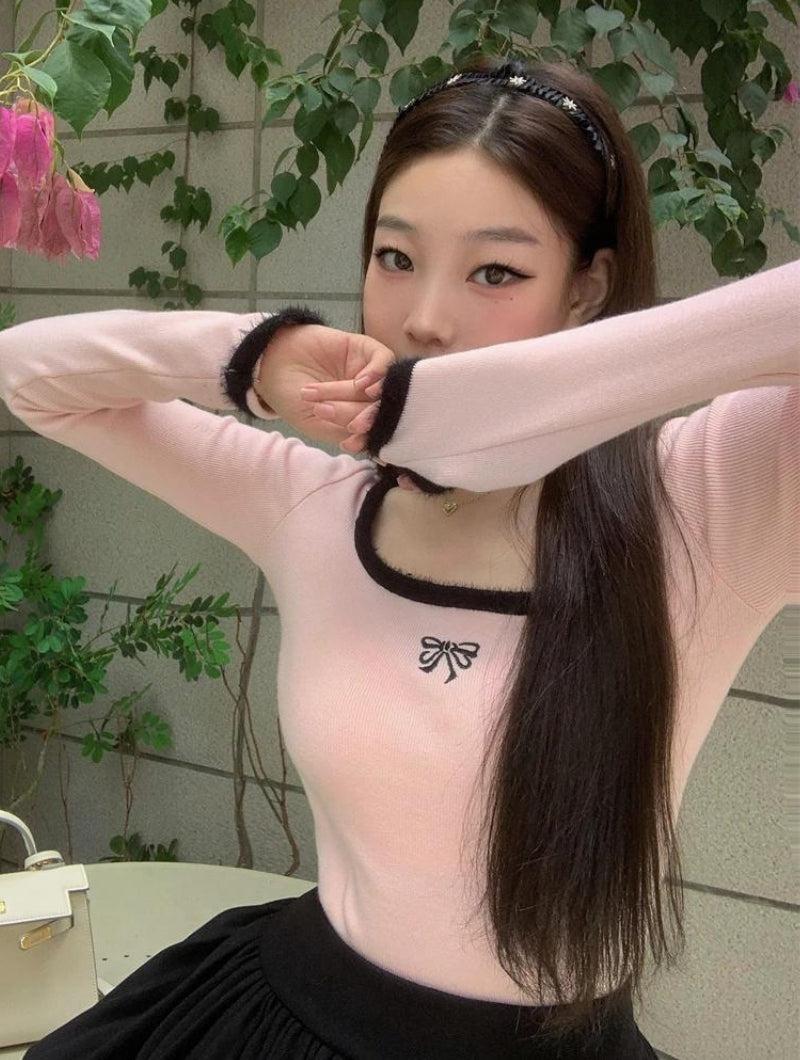 Style Core Aesthetics, New Style Trends - Coquette Bow Fluffy Neck Top