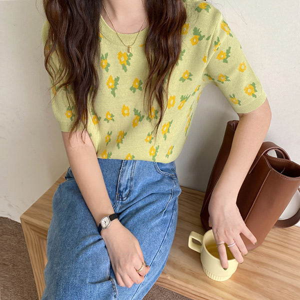 Style Core Aesthetics, New Style Trends - Cottagecore Floral Knit T-Shirt