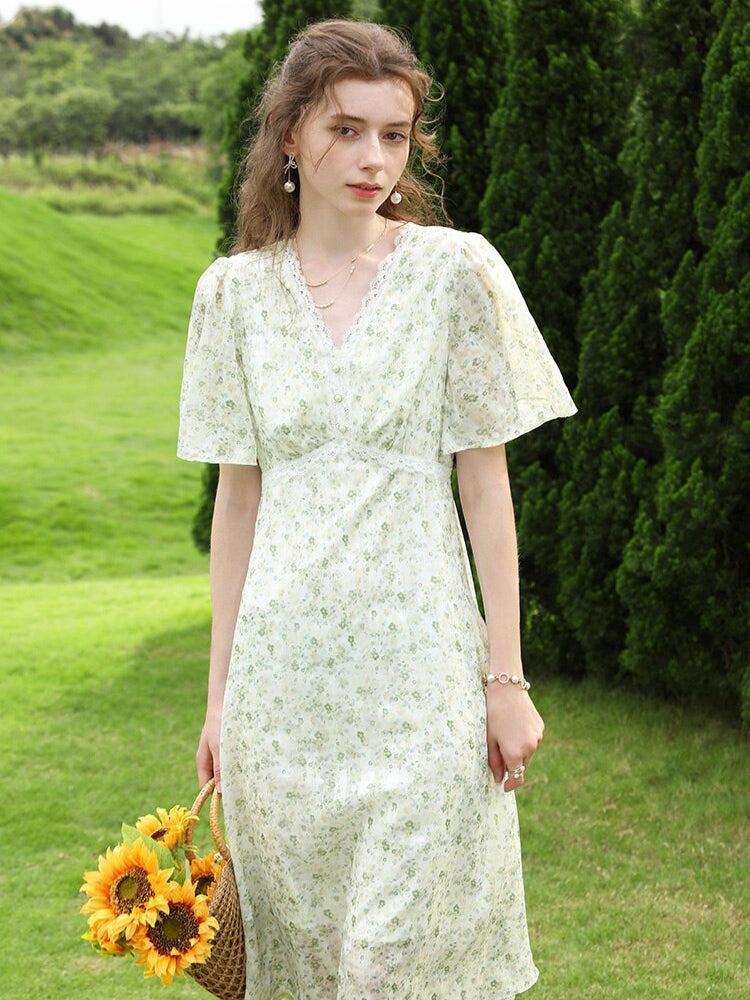 Style Core Aesthetics, New Style Trends - Cottagecore Floral Midi Dress