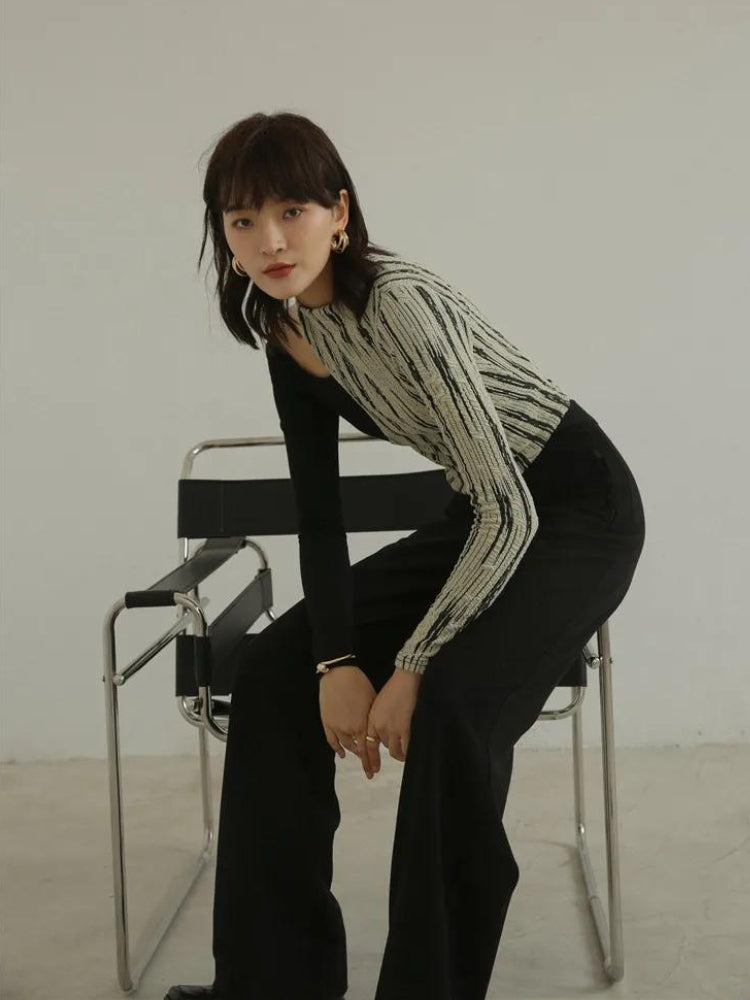 Style Core Aesthetics, New Style Trends - Cut Out Shoulder Patch Top