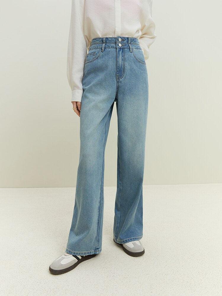 Style Core Aesthetics, New Style Trends - Double Buttoned Light Washed Jeans