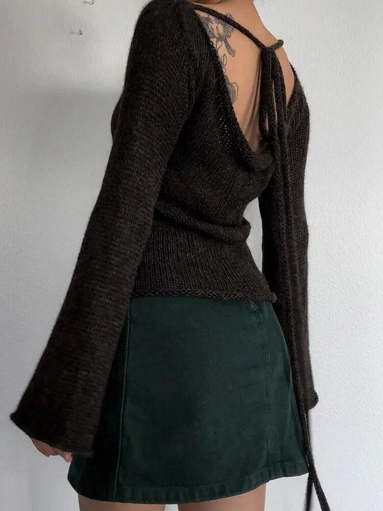 Style Core Aesthetics, New Style Trends - Flare Sleeved Knit Backless Top