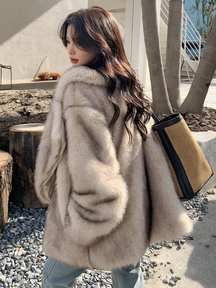 Style Core Aesthetics, New Style Trends - Fluffy Faux Fur Jacket