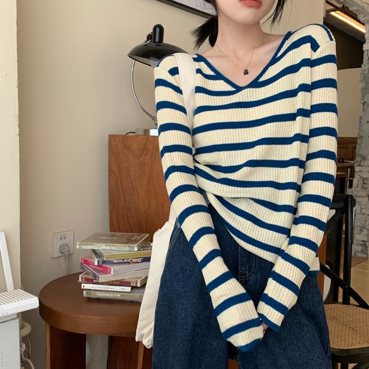 Style Core Aesthetics, New Style Trends - French Girl Ribbed Top