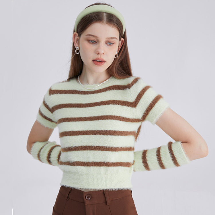 Style Core Aesthetics, New Style Trends - Fuzzy Striped Top + Gloves Set