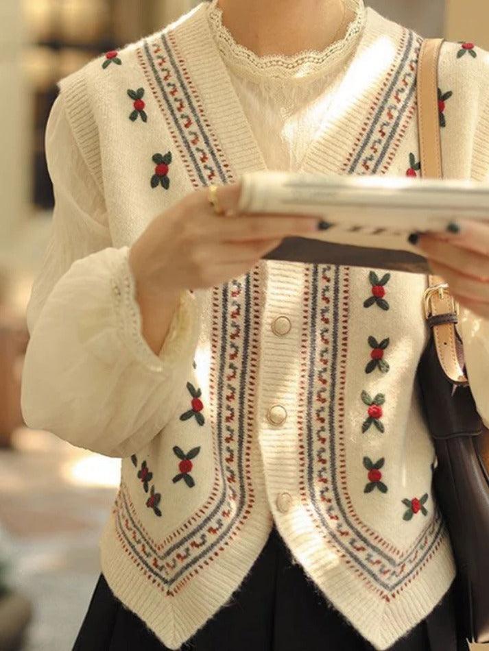 Style Core Aesthetics, New Style Trends - Gilet pull vintage brodé à col en V