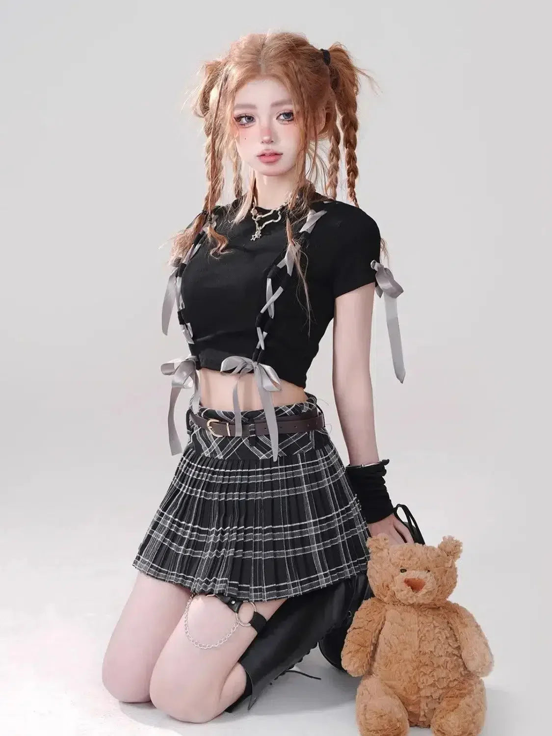Style Core Aesthetics, New Style Trends - Grunge Coquette Lace Up Crop Top