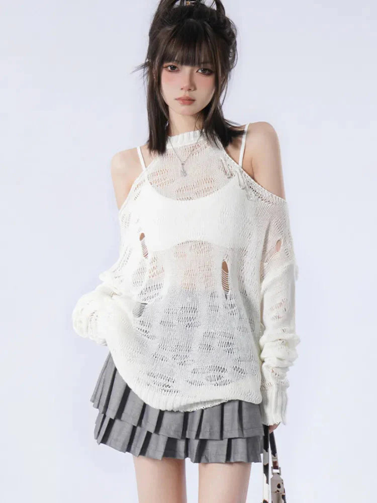 Style Core Aesthetics, New Style Trends - Grunge Distressed Cut-Out Fine Knitted Sweater