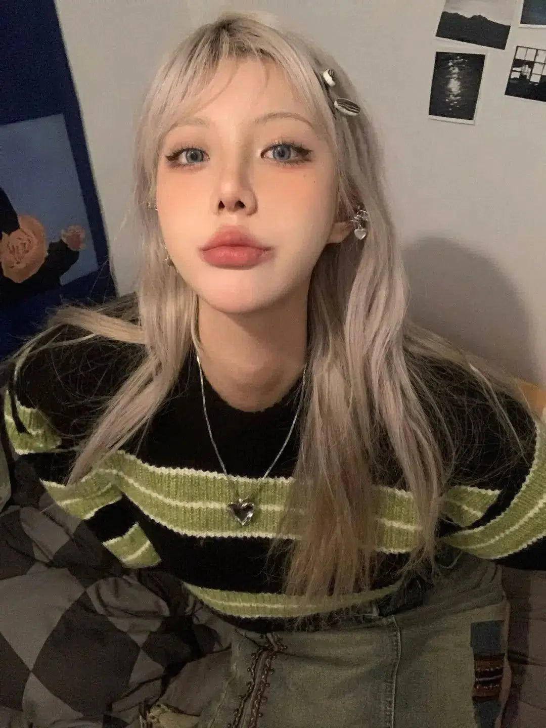 Style Core Aesthetics, New Style Trends - Grunge Green Striped Crop Sweater