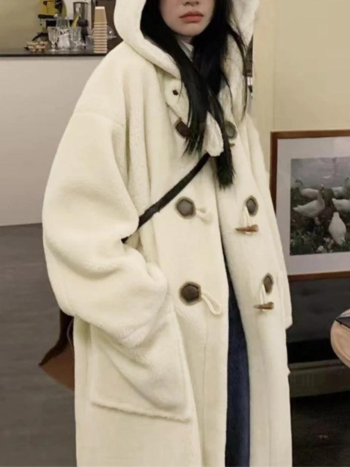 Style Core Aesthetics, New Style Trends - Horn Button lambswool Hooded Jacket