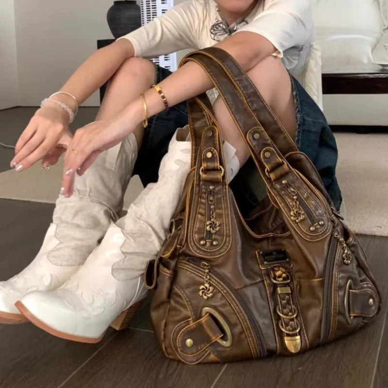 Style Core Aesthetics, New Style Trends - Izrel | Sac Y2K vintage marron à bandoulière