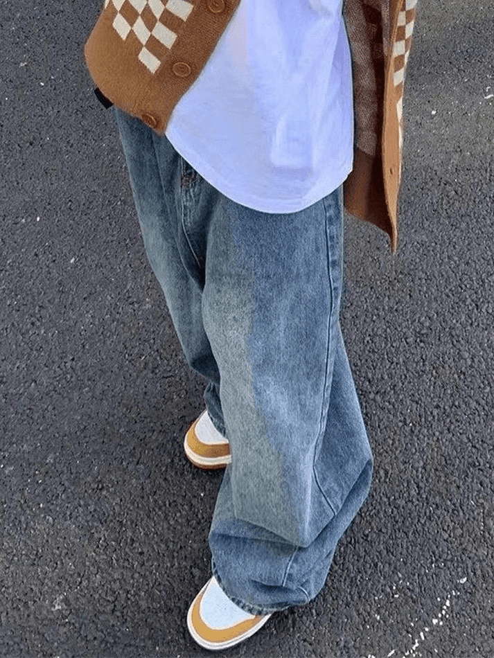 Style Core Aesthetics, New Style Trends - Jean boyfriend bleu délavé à ceinture