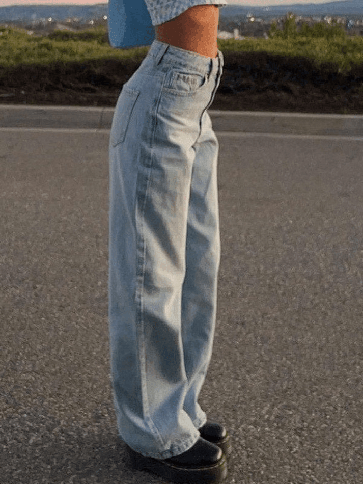 Style Core Aesthetics, New Style Trends - Jean boyfriend droit délavé bleu clair