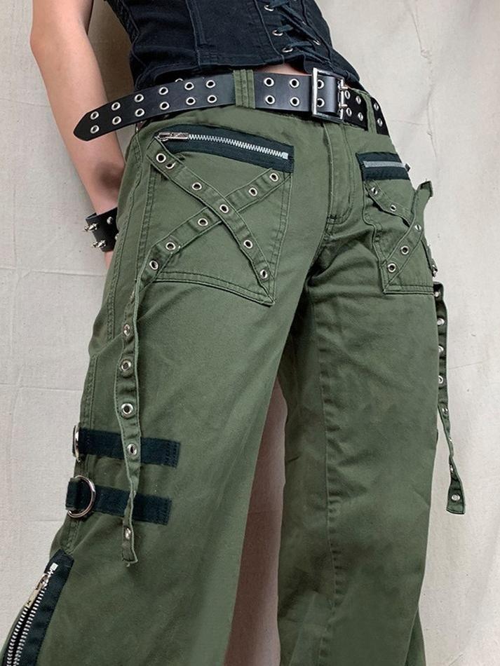 Style Core Aesthetics, New Style Trends - Jean cargo à fermeture éclair et décor métallique