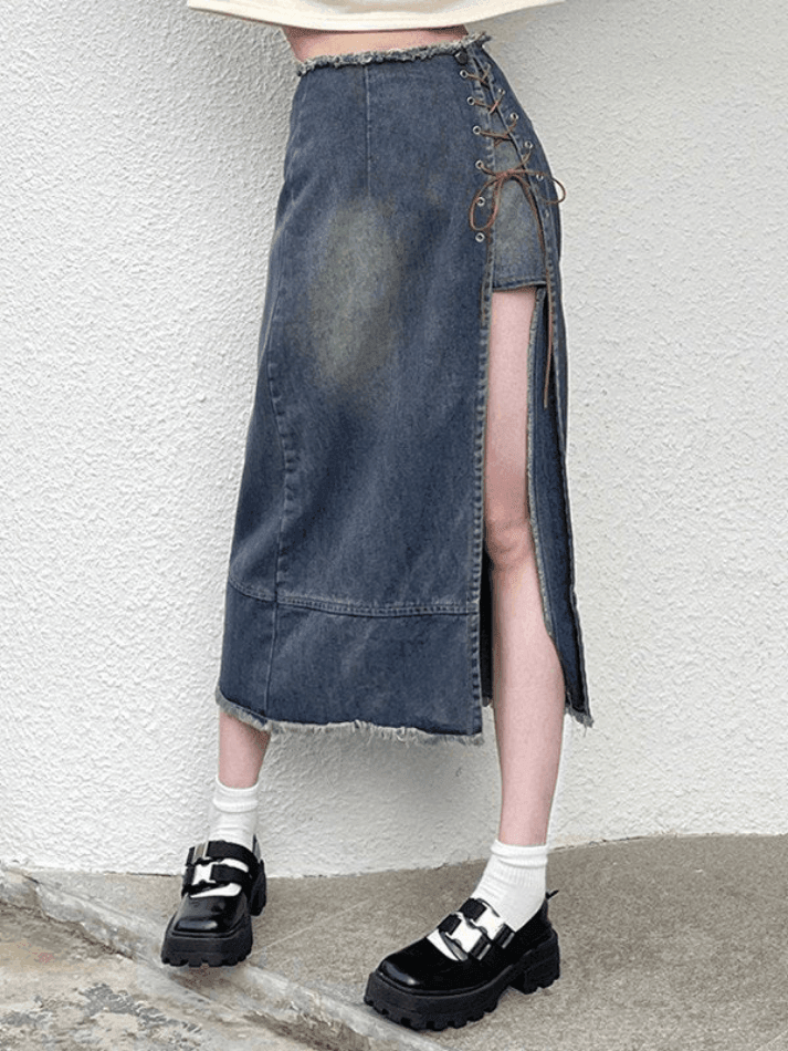 Style Core Aesthetics, New Style Trends - Jupe en jean déchirée fendue sur le devant