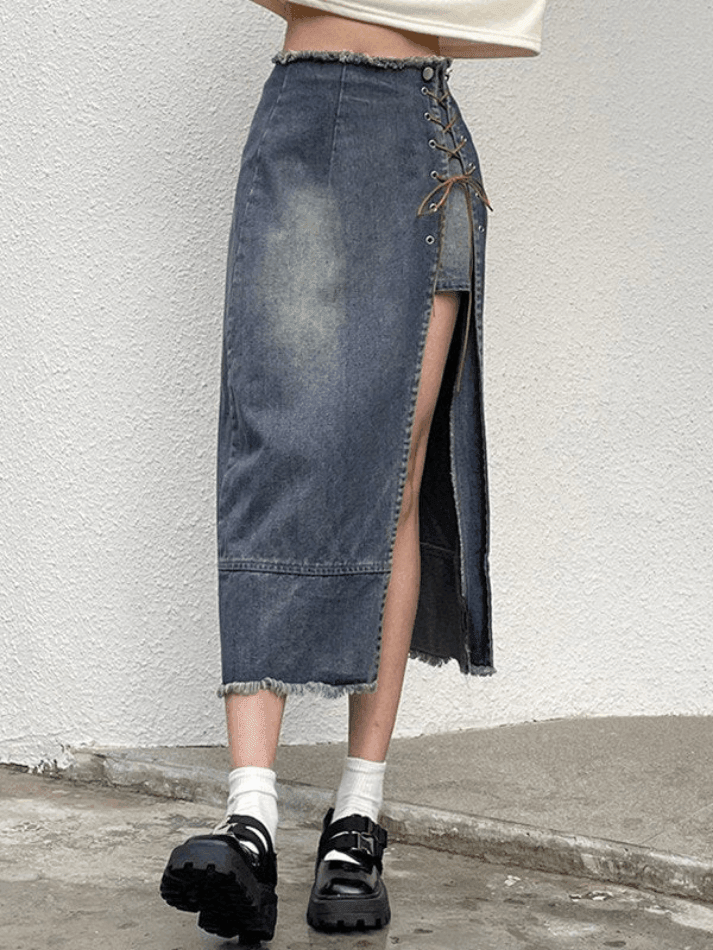 Style Core Aesthetics, New Style Trends - Jupe en jean déchirée fendue sur le devant