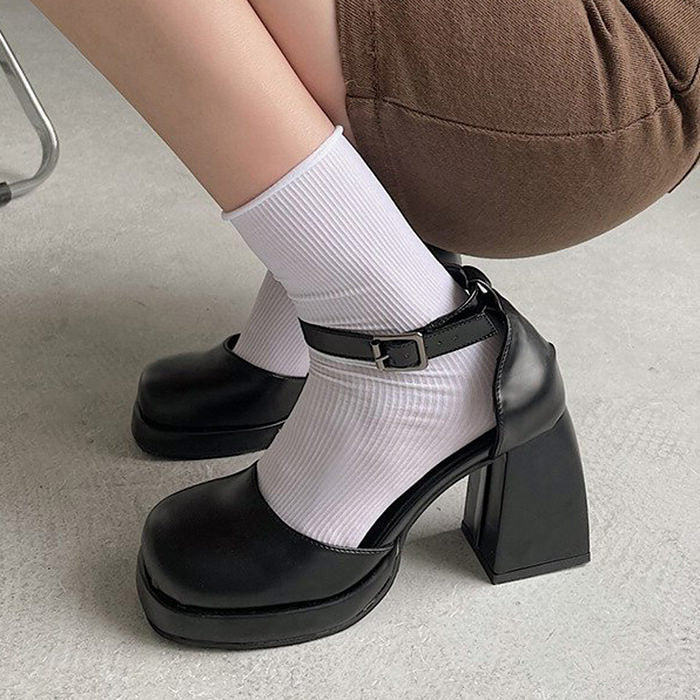 Style Core Aesthetics, New Style Trends - Mary Jane Platform Heels