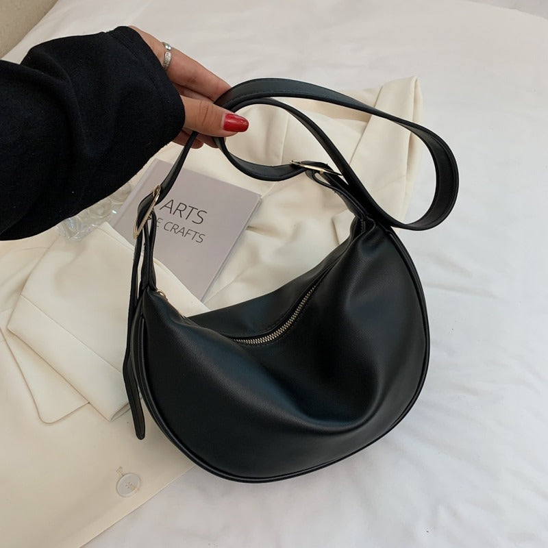 Style Core Aesthetics, New Style Trends - Oraya | Sac demi‑lune chic