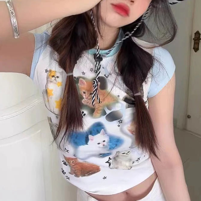 Style Core Aesthetics, New Style Trends - Paws Crop Top