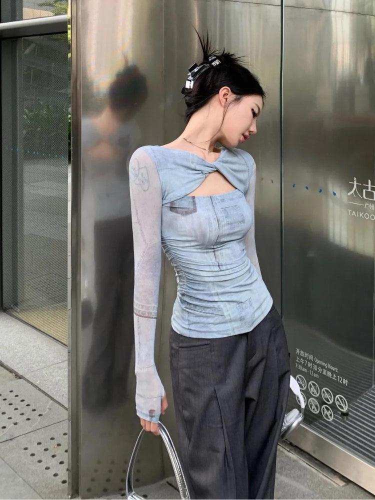 Style Core Aesthetics, New Style Trends - Sky Cut Out Ruched Top
