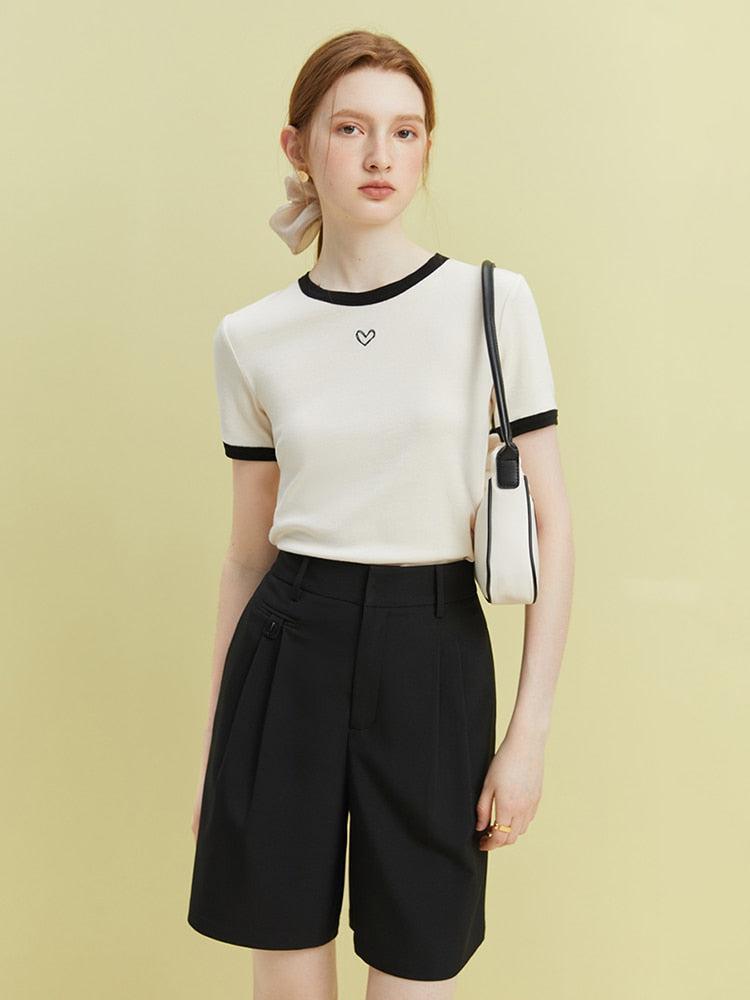 Style Core Aesthetics, New Style Trends - Soft Girl Minimal Heart Tee