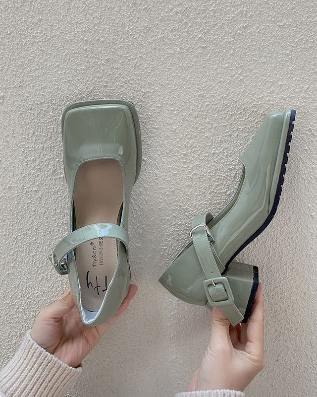 Style Core Aesthetics, New Style Trends - Square Toe Mary Jane Sandals