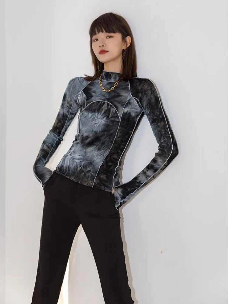 Style Core Aesthetics, New Style Trends - Tie Dye High Neck Top