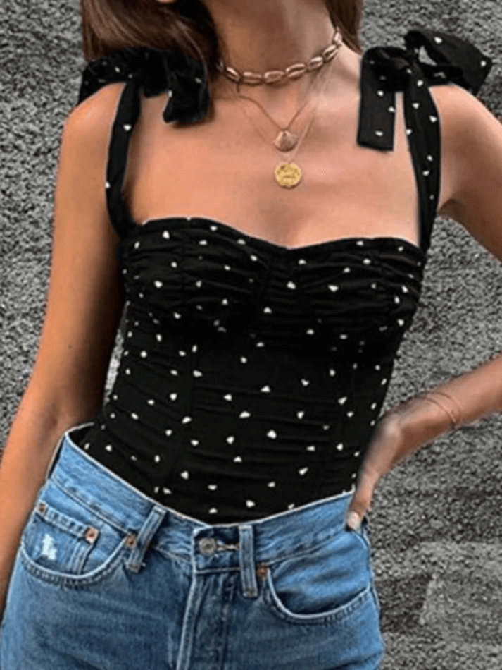 Style Core Aesthetics, New Style Trends - Tie Strap Heart Cropped Tank Top