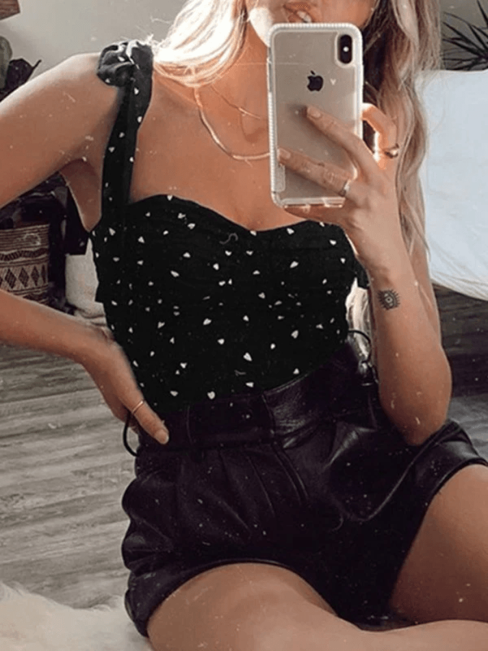 Style Core Aesthetics, New Style Trends - Tie Strap Heart Cropped Tank Top