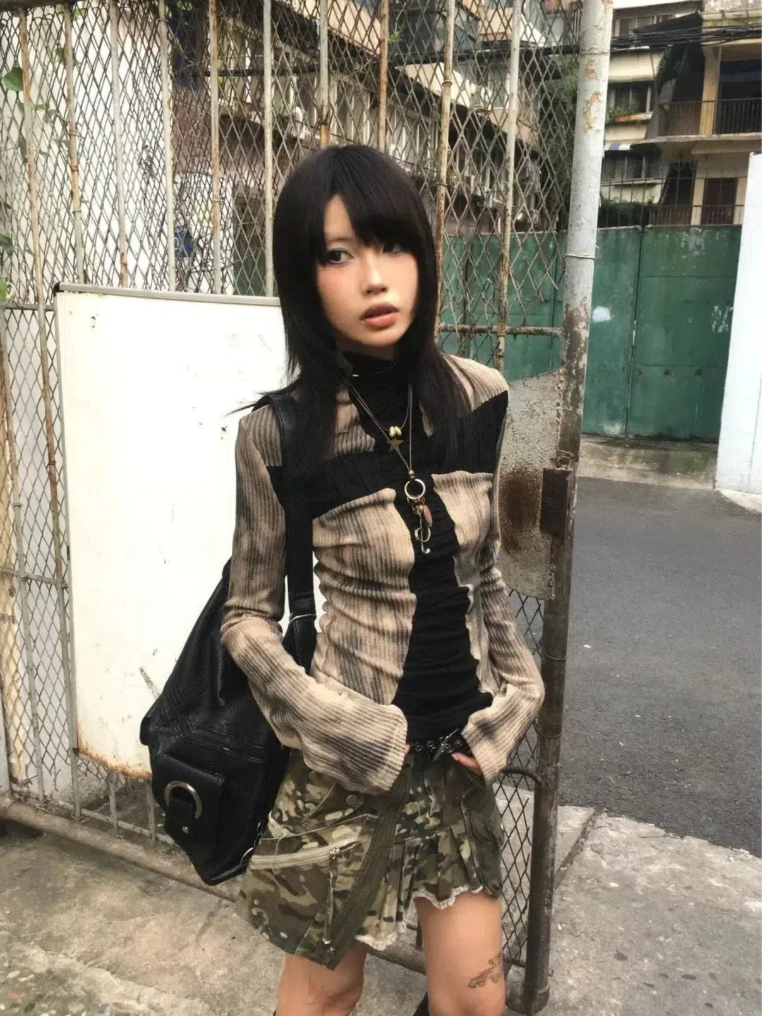 Style Core Aesthetics, New Style Trends - Top Côtelé Y2K Grunge Croix Frontale